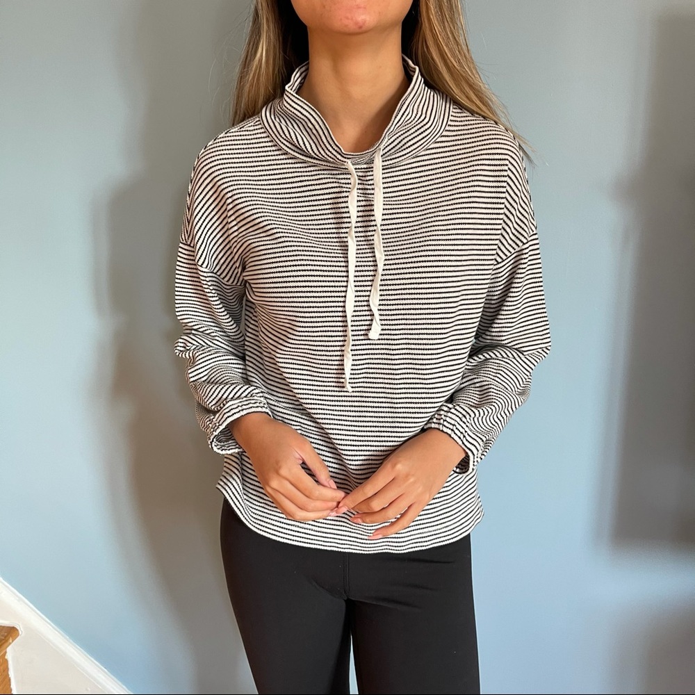 striped pullover - Picture 2 of 4